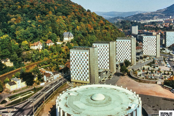 <i>Fotokalender 2026</i> Suhl zur DDR-Zeit <i>Sammlung Manig/Gutberlet</i>